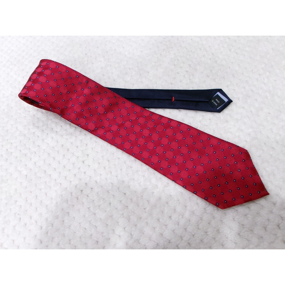 Tommy Hilfiger Mens 3.5x58 Necktie Red Geometric Silk‎ Classic Width Patterned